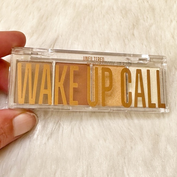 NEW Unfiltered Beauty Co. Wake Up Call Quad Eyeshadow Palette Full Size .14oz - Picture 5 of 9